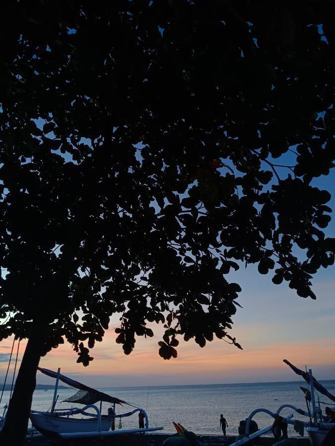 Beach Side Amed Delem Family Ambat Exterior photo